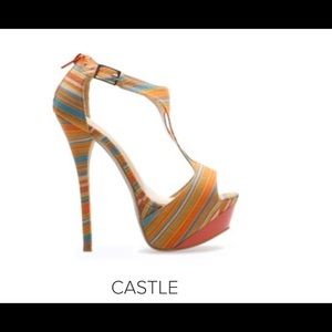 CASTLE SHOE DAZZLE HEEL